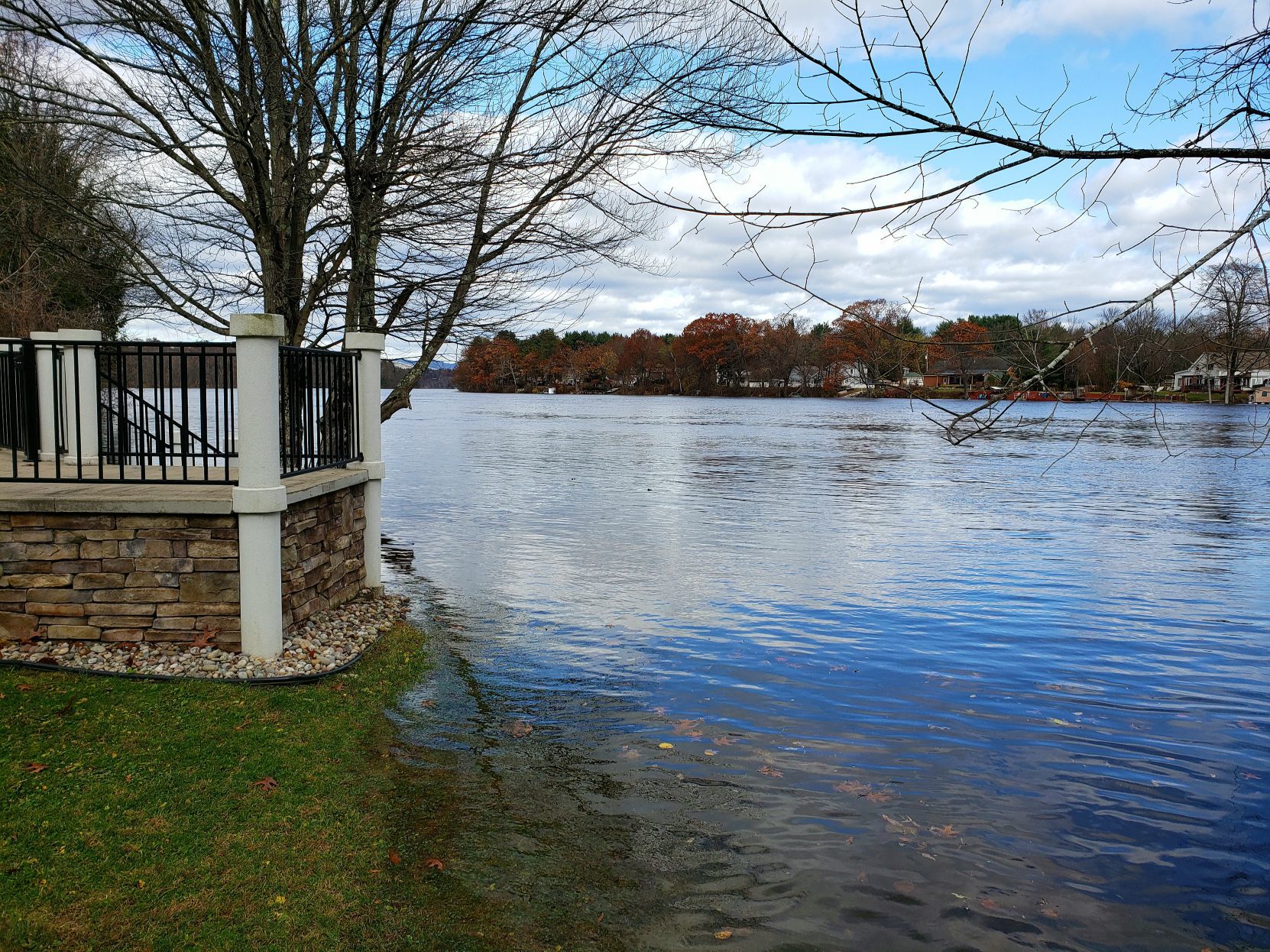 Old Bend Road, Moreau